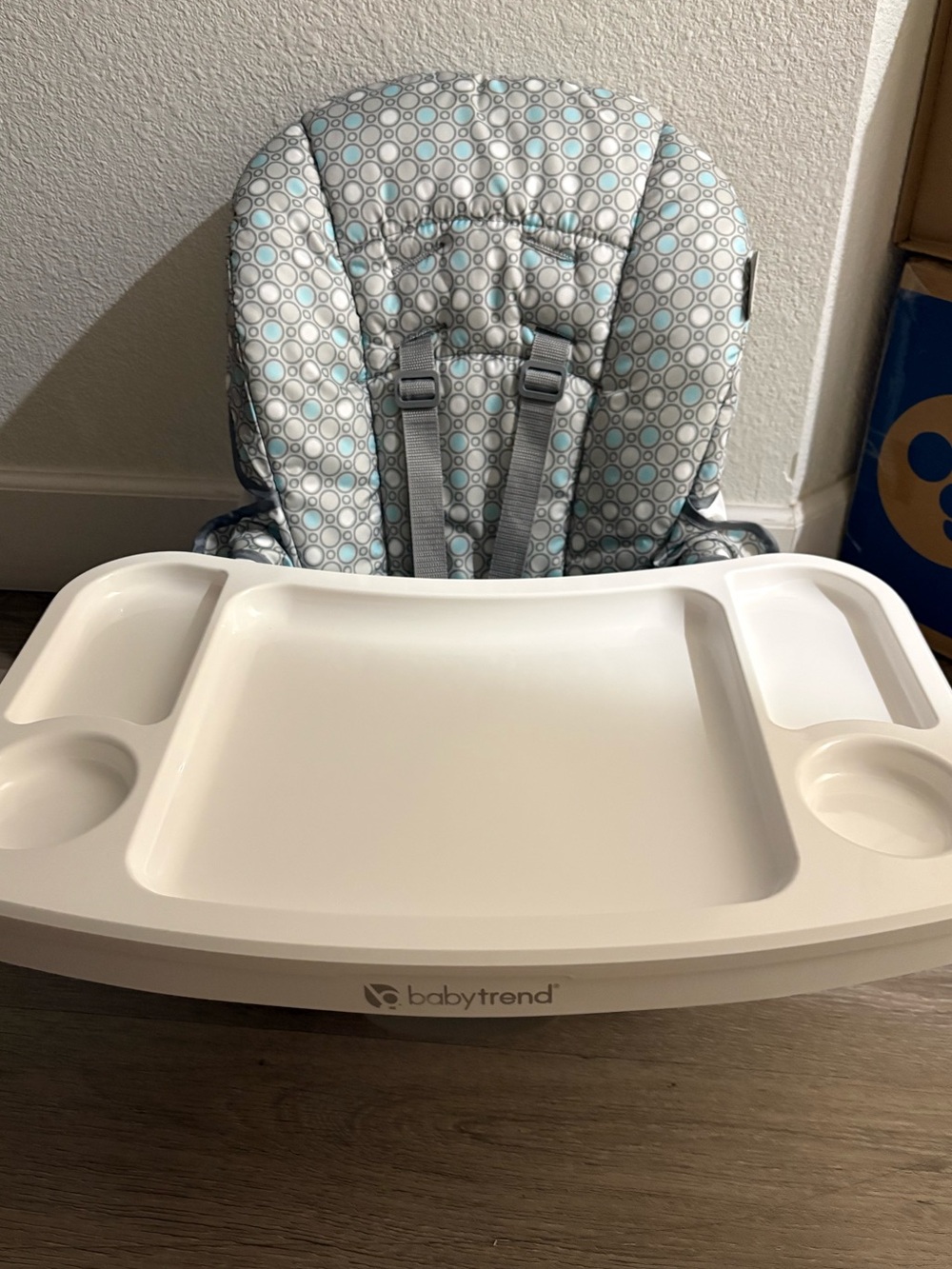 Baby Trend Adapt SpaceSaving Booster High
Chair - Pebble Stone